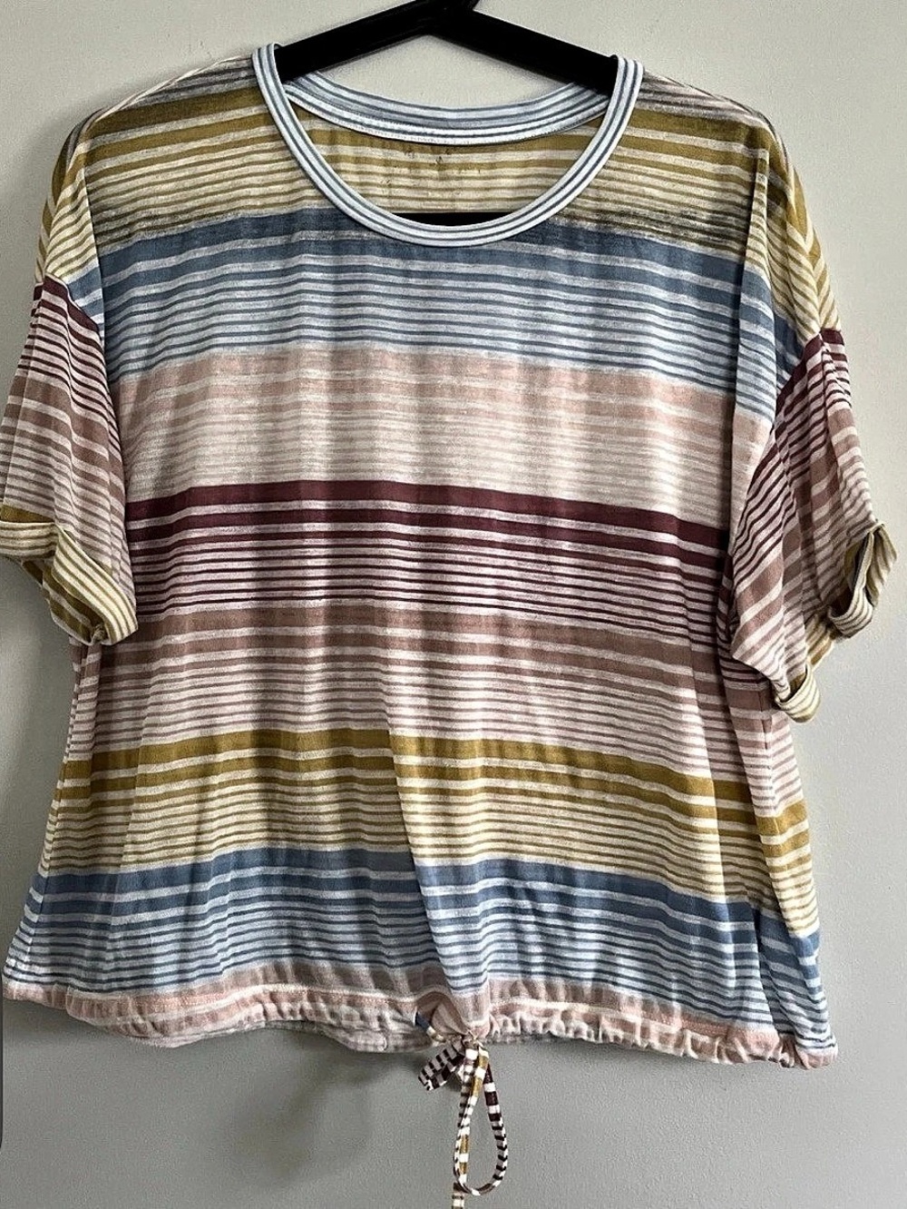 American Eagle Striped Short Sleeve Top in Blue & Pink Medium